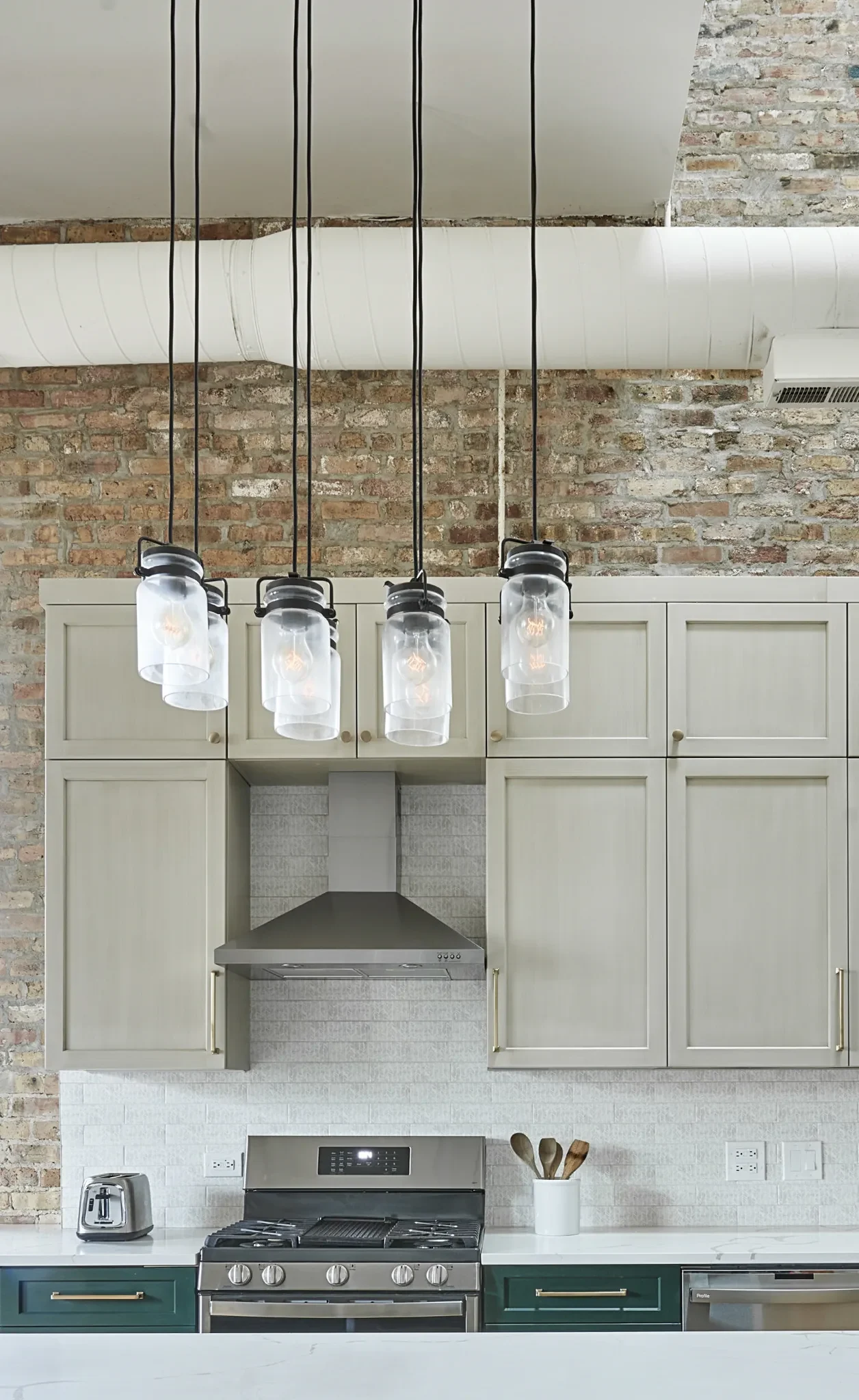 bottle green kitchen 2